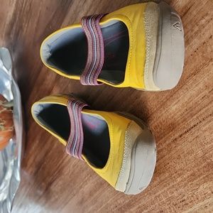 Keen Mary Jane, leather flats, women's size 7.5. Like new!
